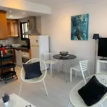 Balcon De Apartment